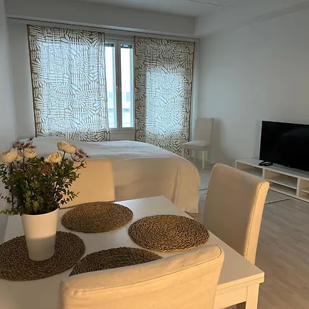 Apartmán Tilava Yksioe Isolla Lasitetulla Parvekkeella *